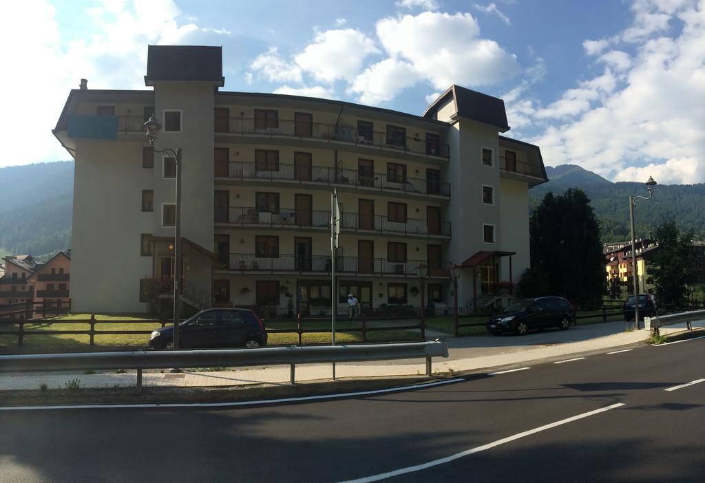 Appartamento Aprica 2.0 Luaran gambar